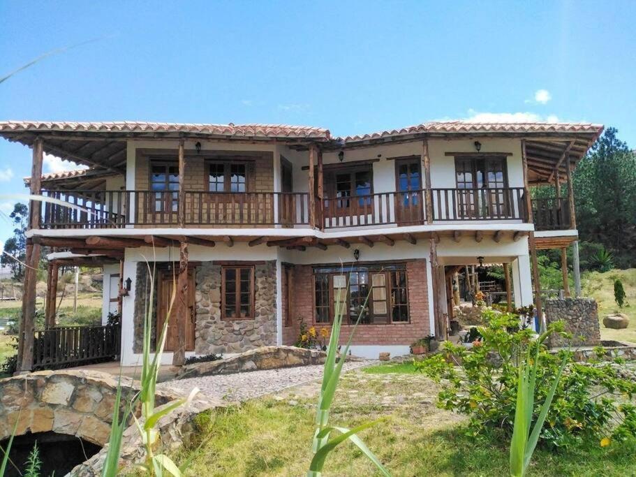 Сasa de vacaciones Hermoso Lugar Familiar Cerca A De Leyva *